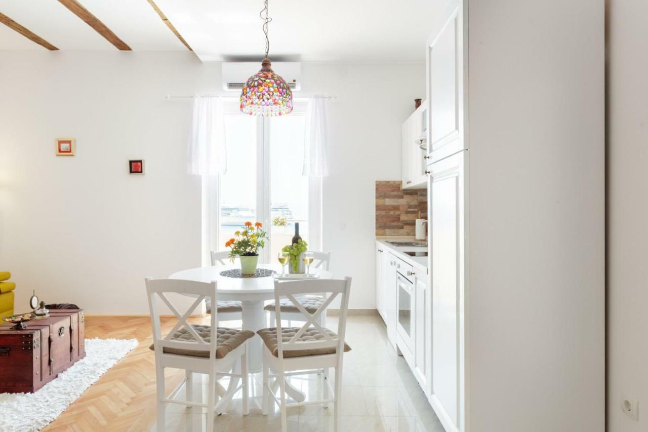 On The Coast-jere Apartman